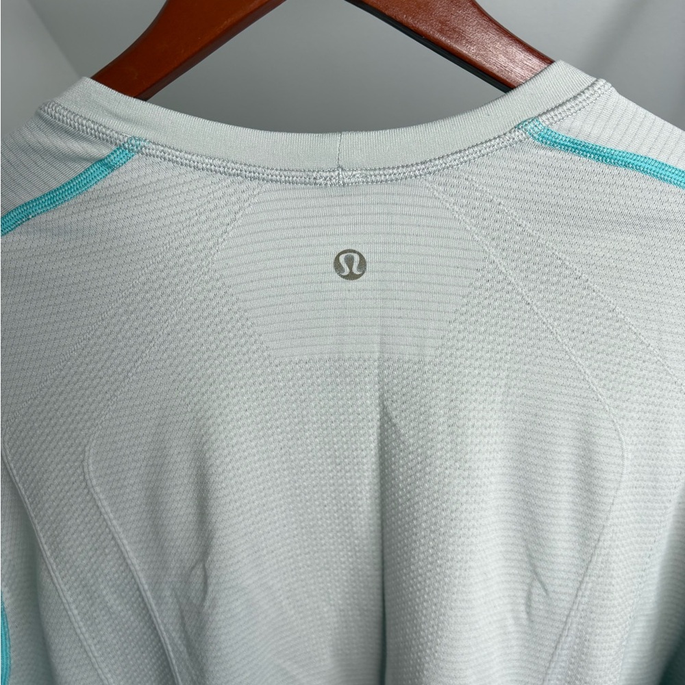 lululemon athletica Light Gray Long Sleeve Tee